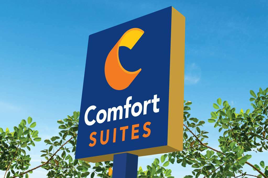 Comfort Suites Greensboro-High Point Dış mekan fotoğraf